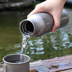 750 ml Pure titanium waterfles met opbergzak